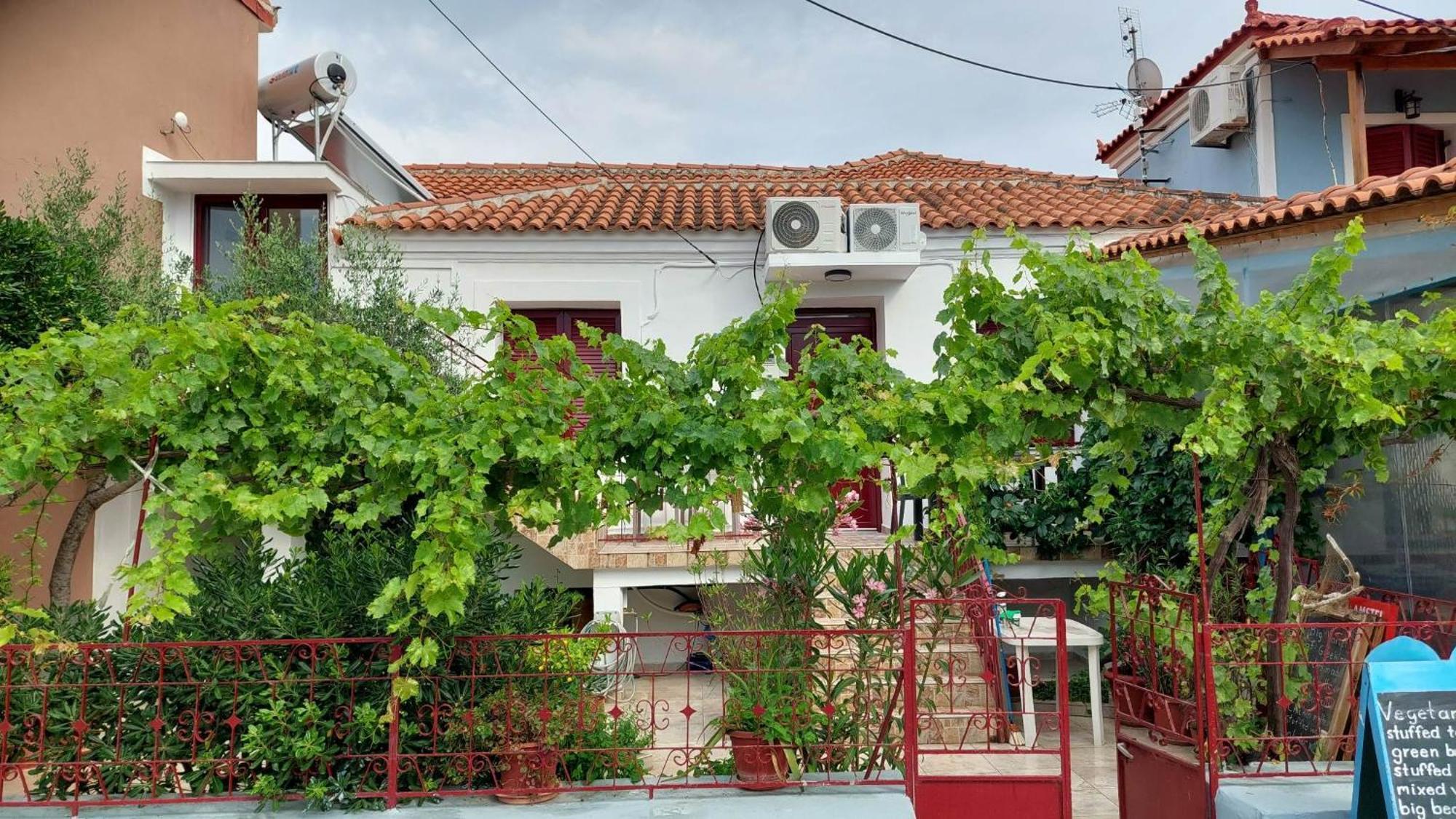Sea La Vie Beach House Petra  Exterior photo